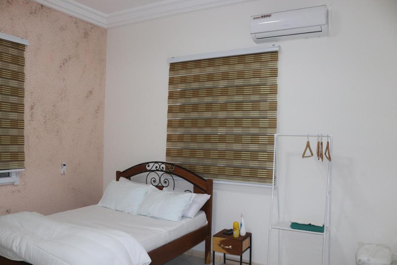 Residences Primis Thies - Appartements Et Chambres Экстерьер фото