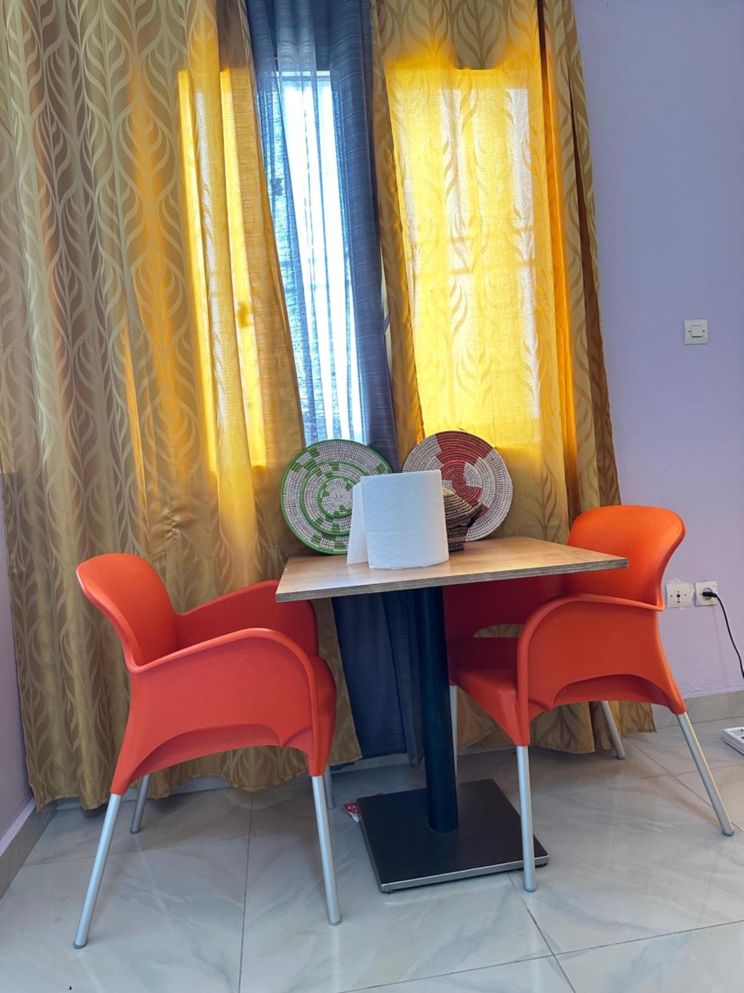 Residences Primis Thies - Appartements Et Chambres Экстерьер фото